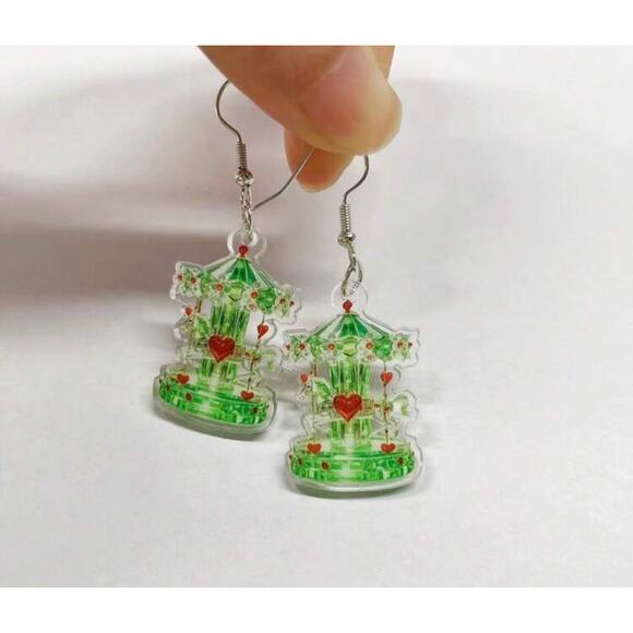 Green Carousel Dangle Earrings with Hearts - Picture 2 of 3